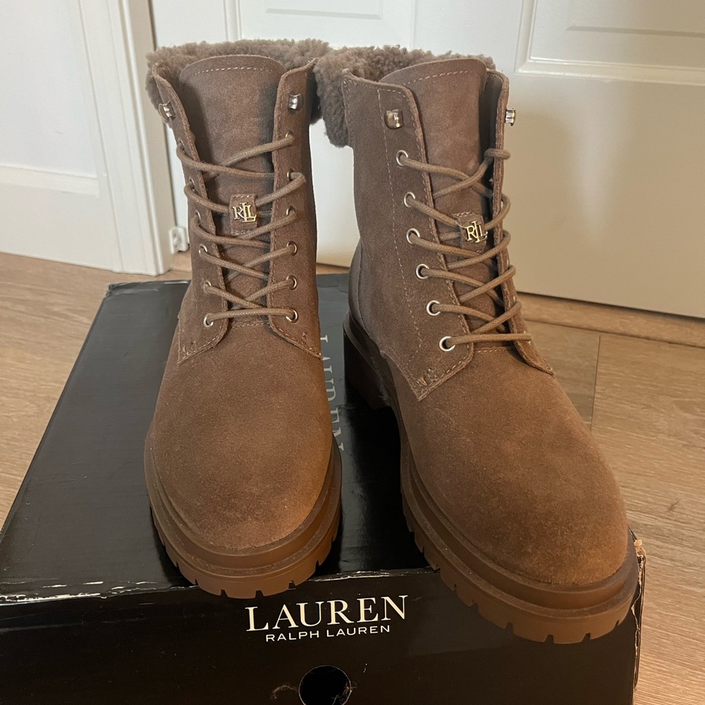 Ralph Lauren Carlee boot 7.5